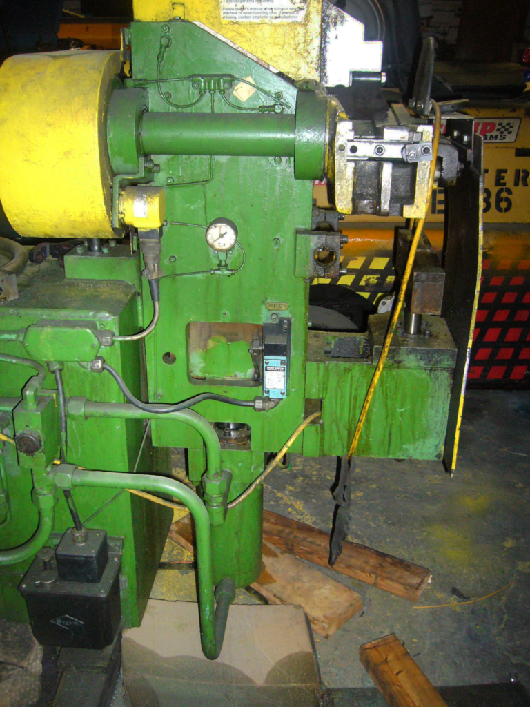 Pines 5T Vertical Press Bender 002